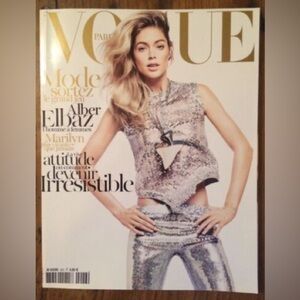 Vogue Paris 926 April 2012